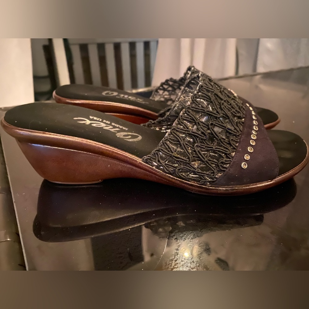 Onex black rhinestones size 10